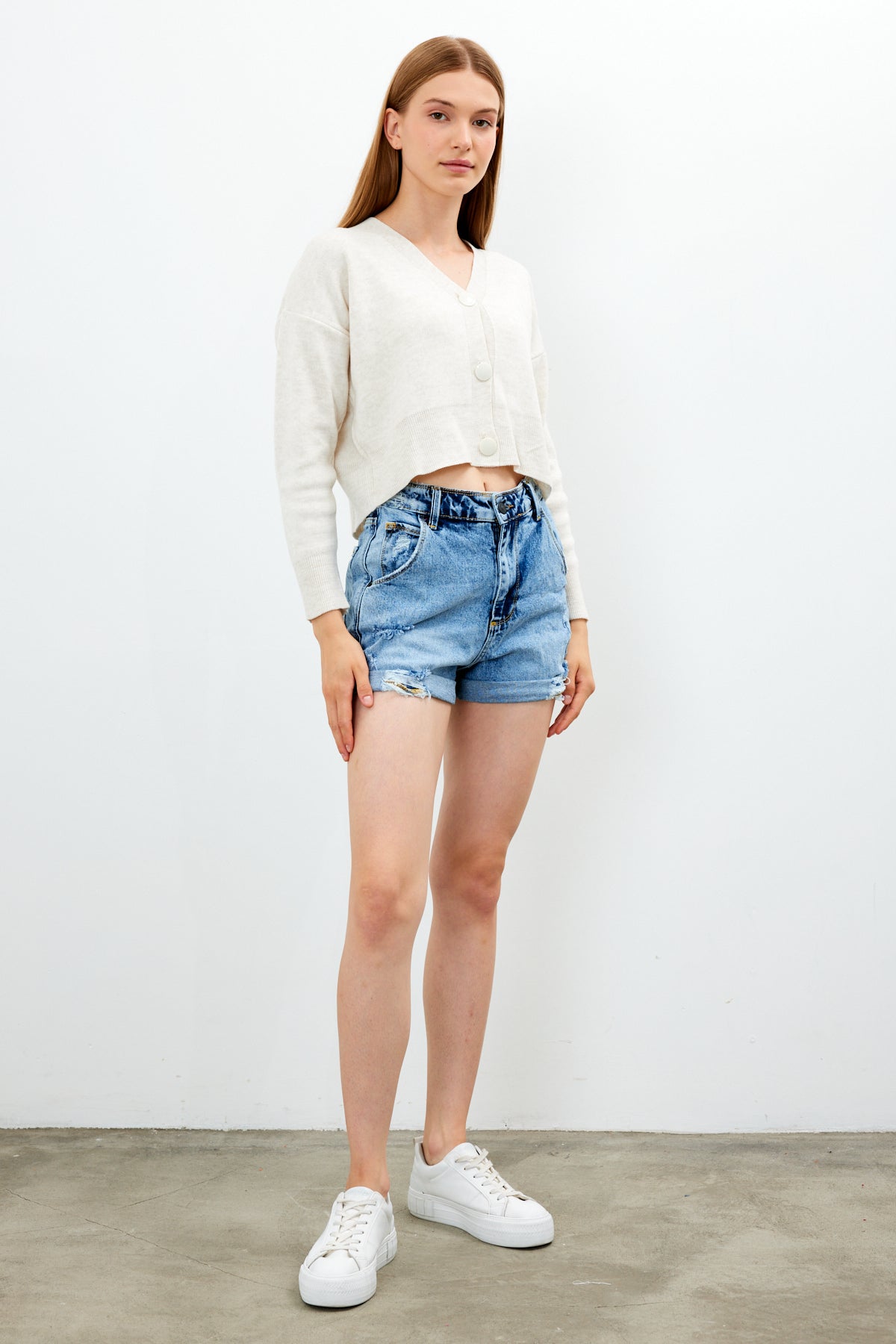 Cropped Solid Color Cardigan 3 Button - SKU: 1135