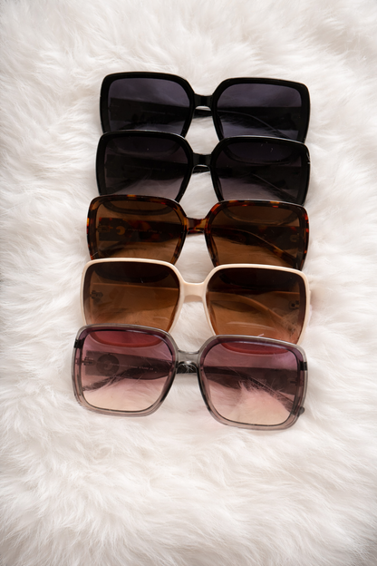 Wholesale Oversized Square Sunglasses V5332A – 12-Piece Pack