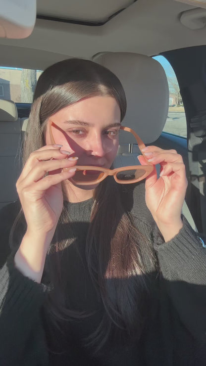 Women's Cat-Eye Sunglasses V5479AG – 12-Piece Pack