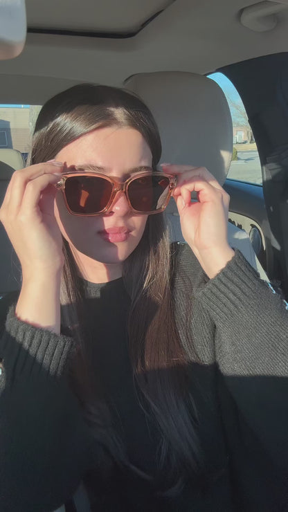 Women's Oversized Square Sunglasses – 12-Piece Pack V5502AG